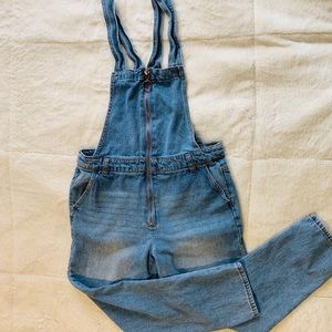 Forever 21 denim overalls with front zipper